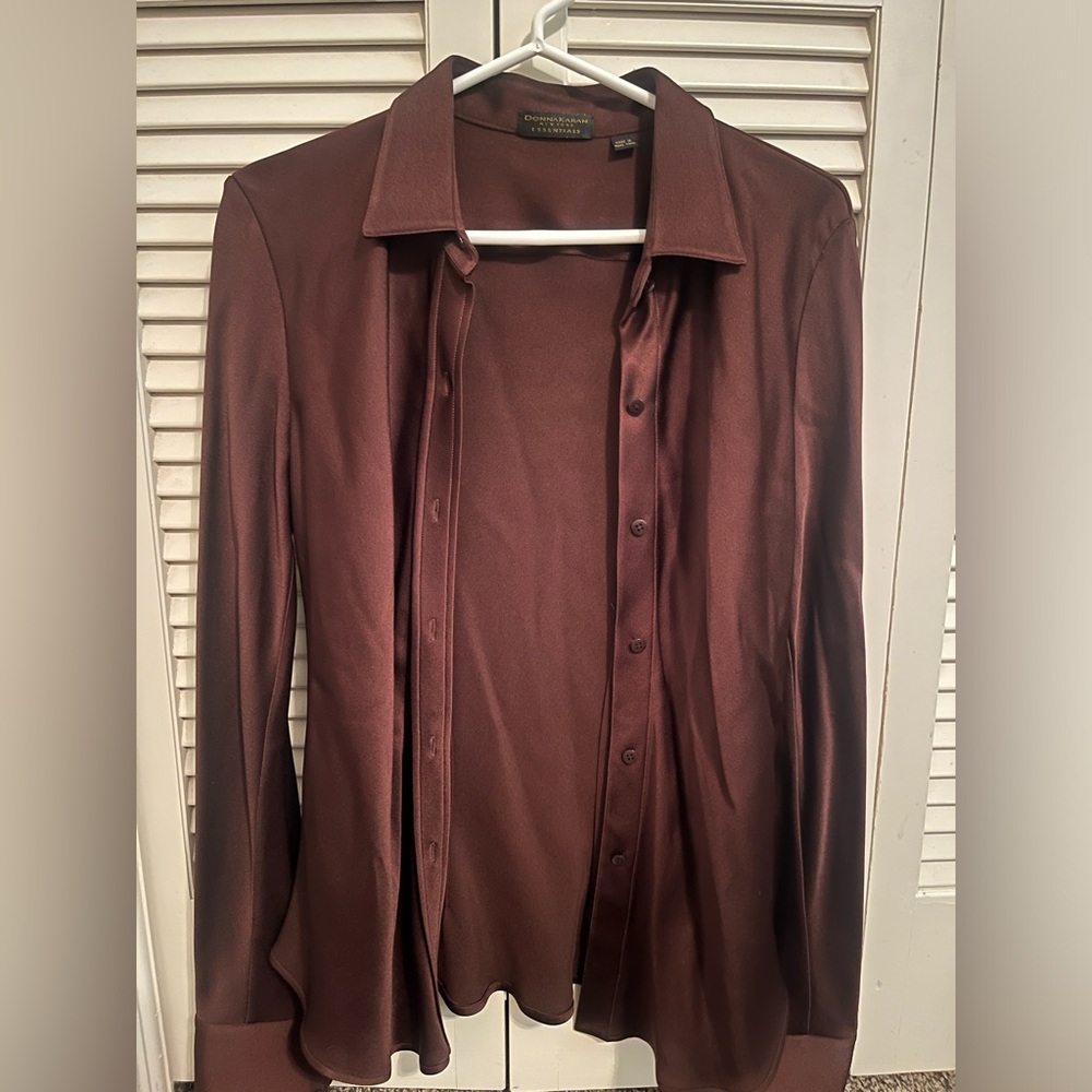 Donna Karan silk blouse. - Picture 3 of 4